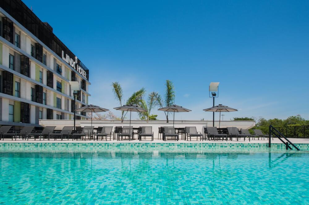 リンクス ホテル インターナショナル エアポート ガレオン 写真