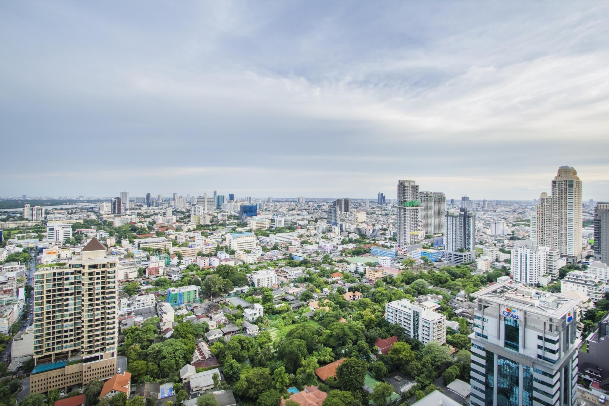 アーバナ サトーン バンコク 写真