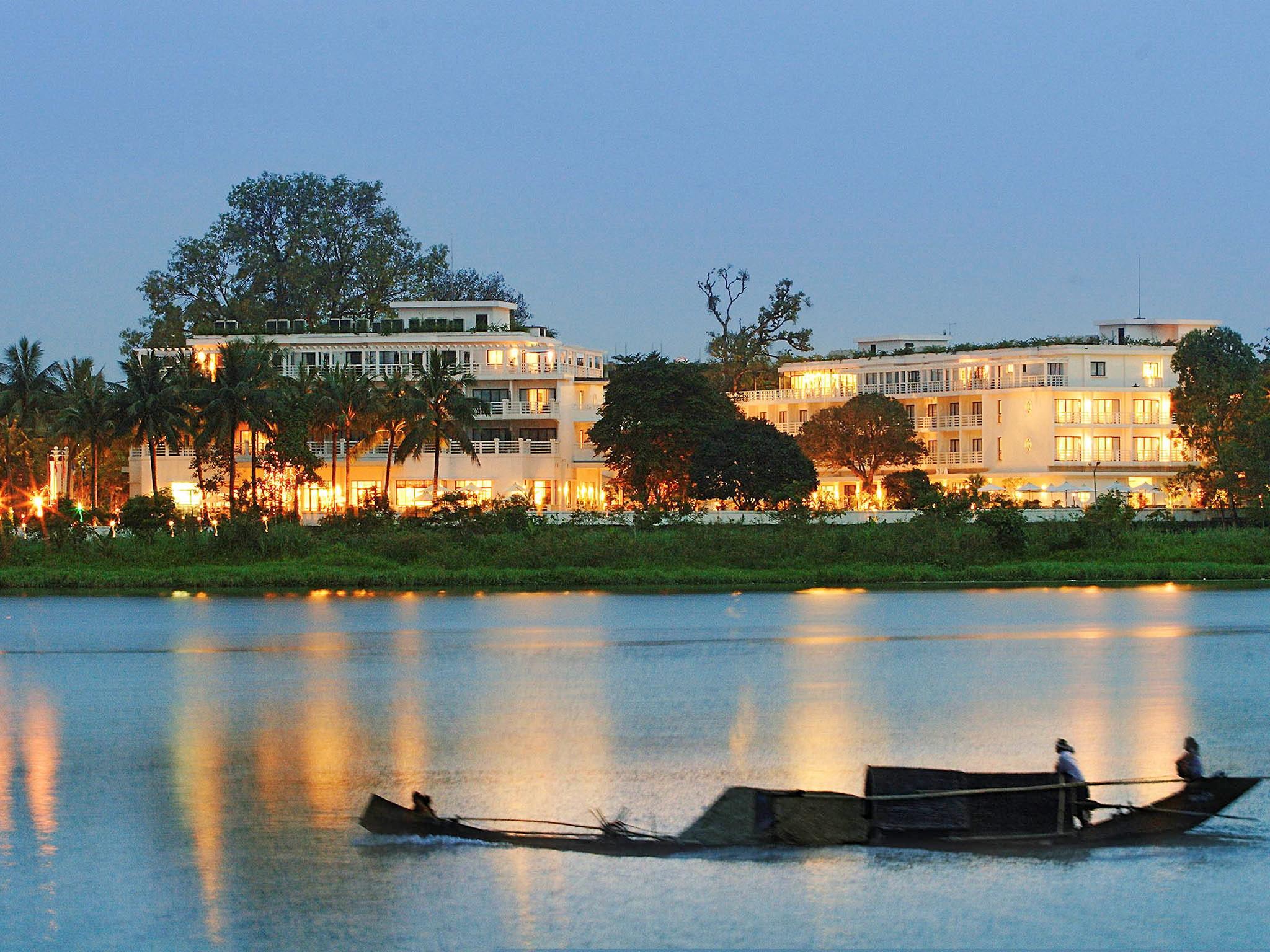 アゼライ ラ レジデンス フエ 写真