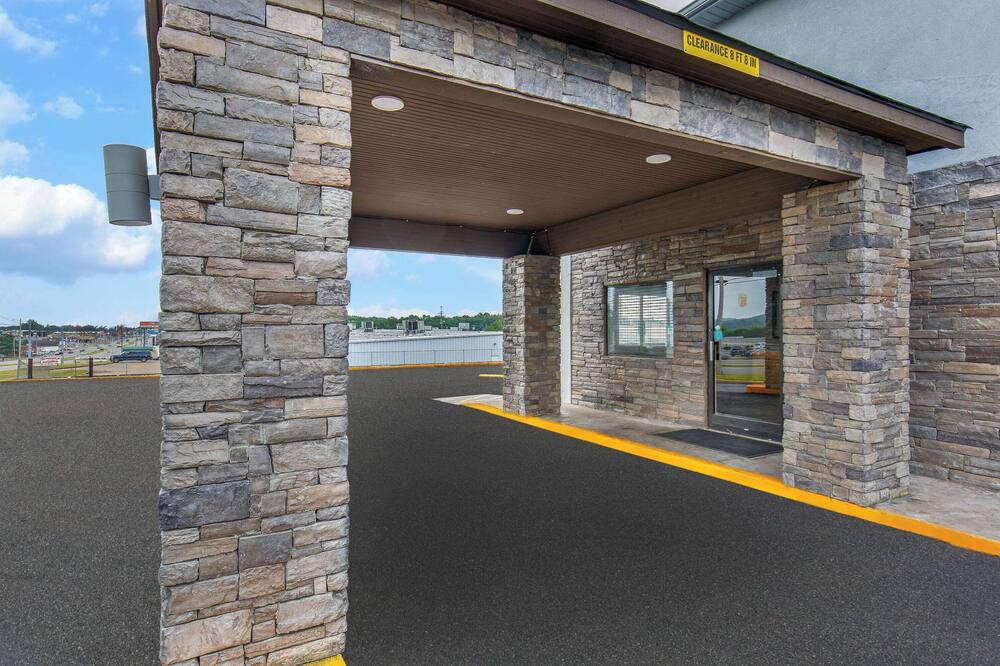 スーパー 8 バイ ウィンダム サマーセット 写真