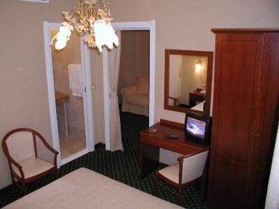 ホテル オリンピア 写真