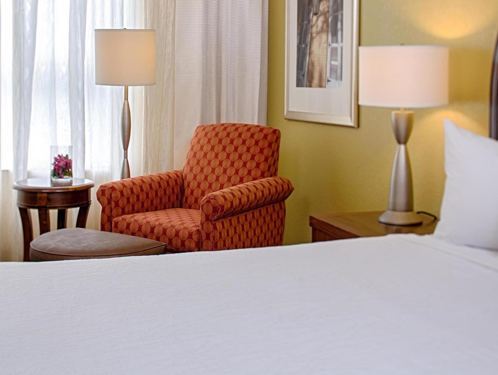 ヒルトン ガーデン イン ニューオーリンズ フレンチクォーター CBD 写真