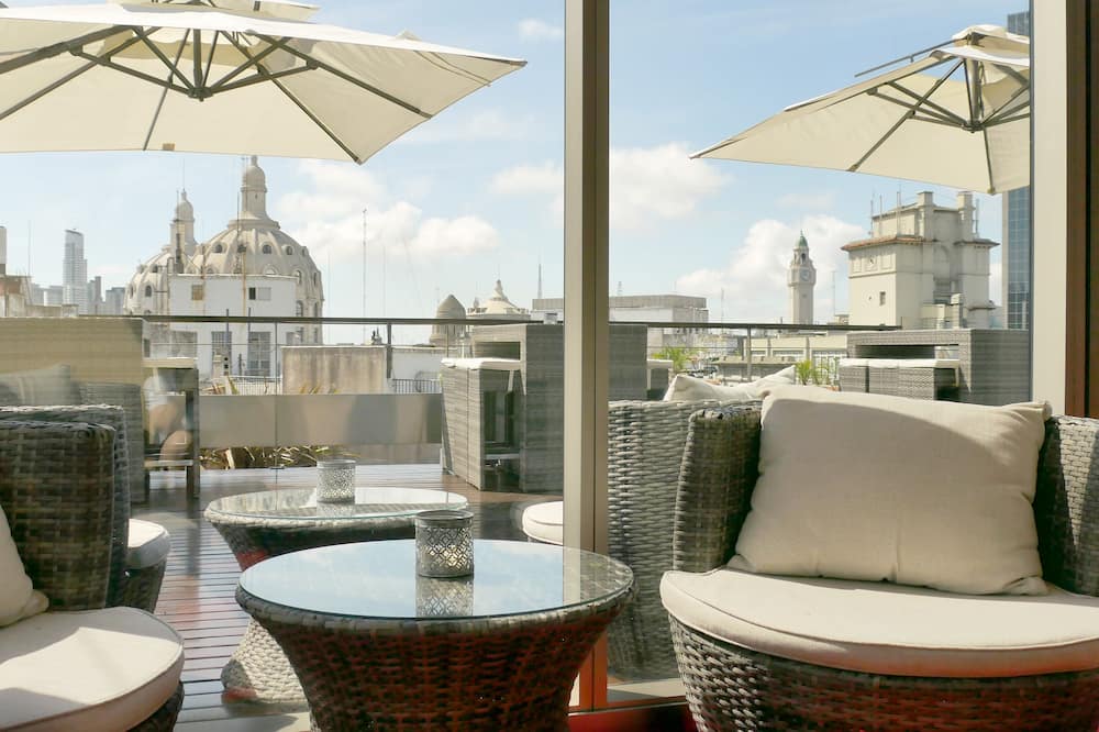 725 コンチネンタル ホテル 写真