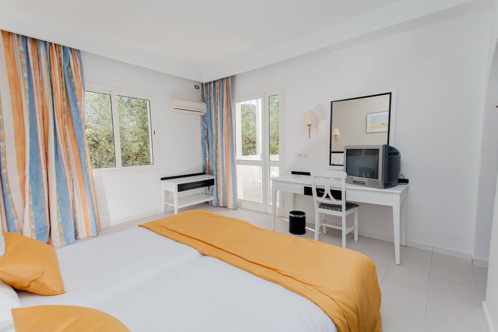 エル ムラディ クラブ セリマ 写真