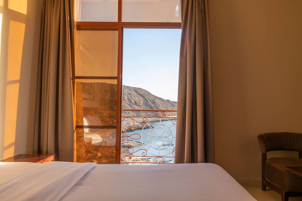 アル アイジャ プラザ ホテル 写真