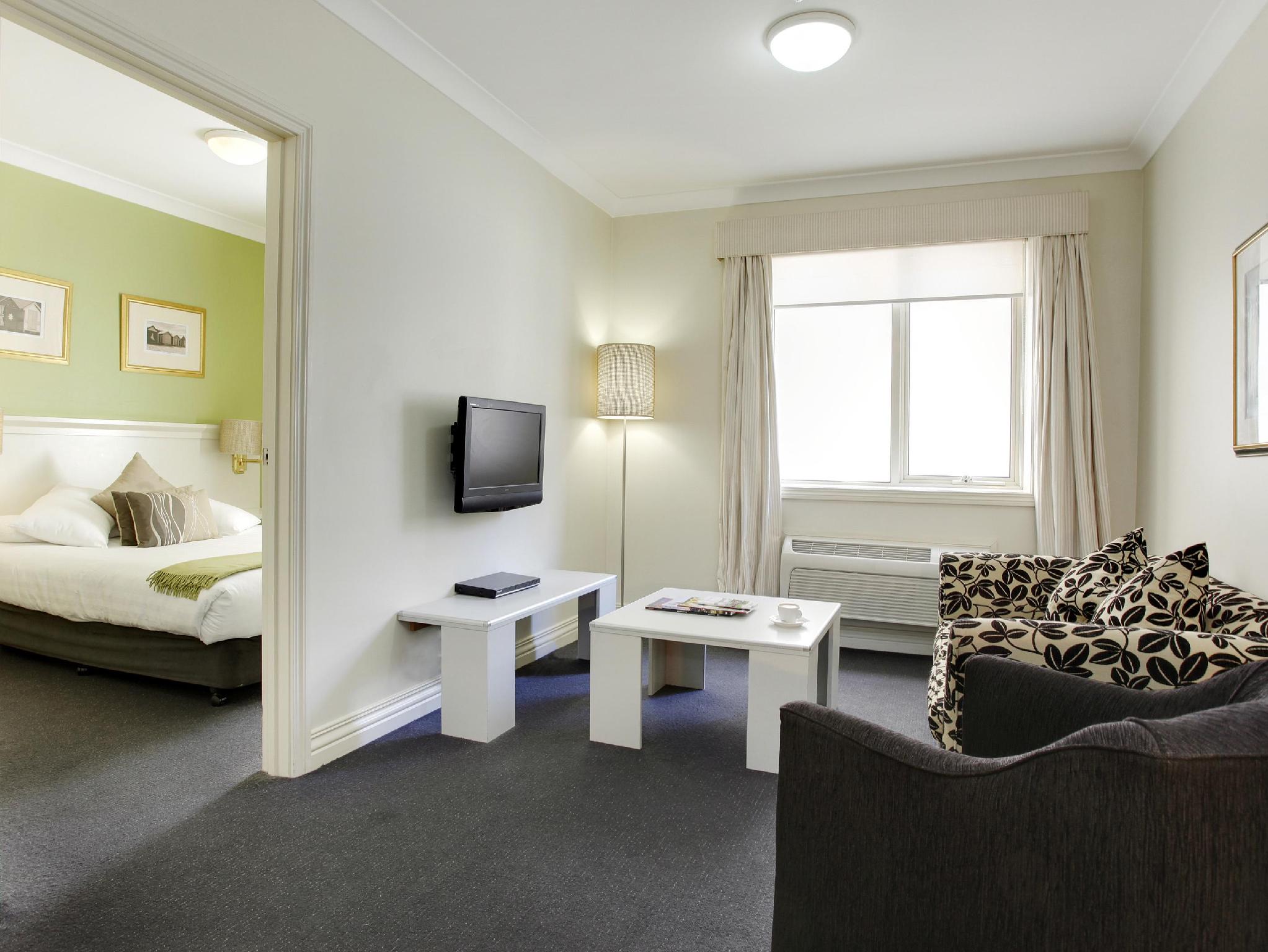 コリンズ ホテル 写真