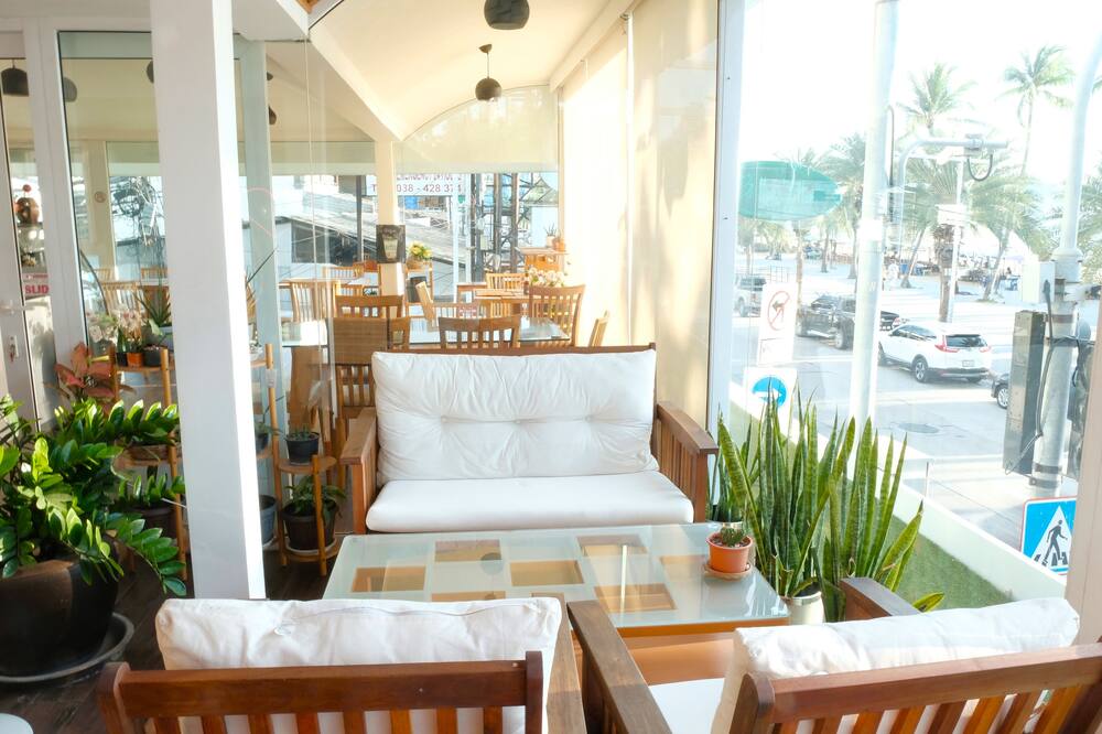 ザ ビーチ フロント リゾート 写真