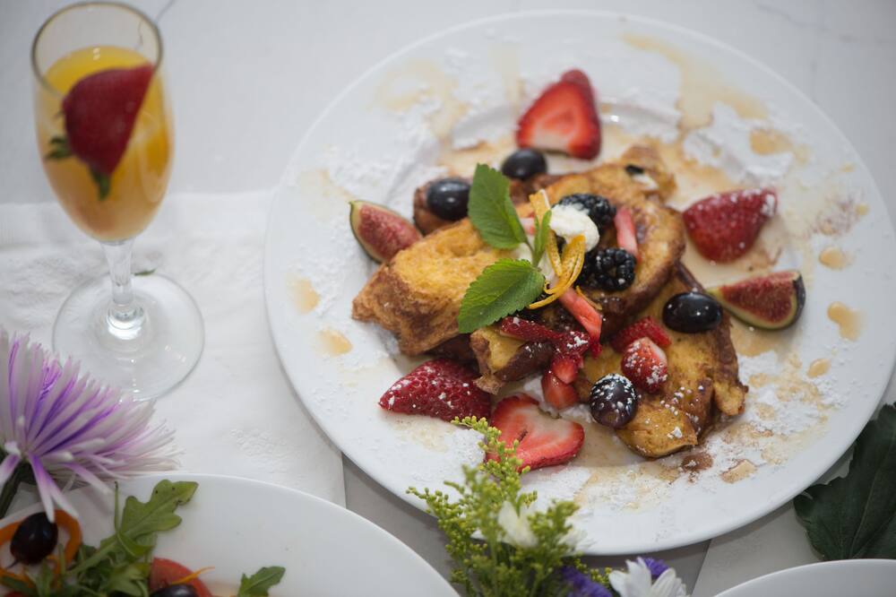 ザ アウトルック イン 写真