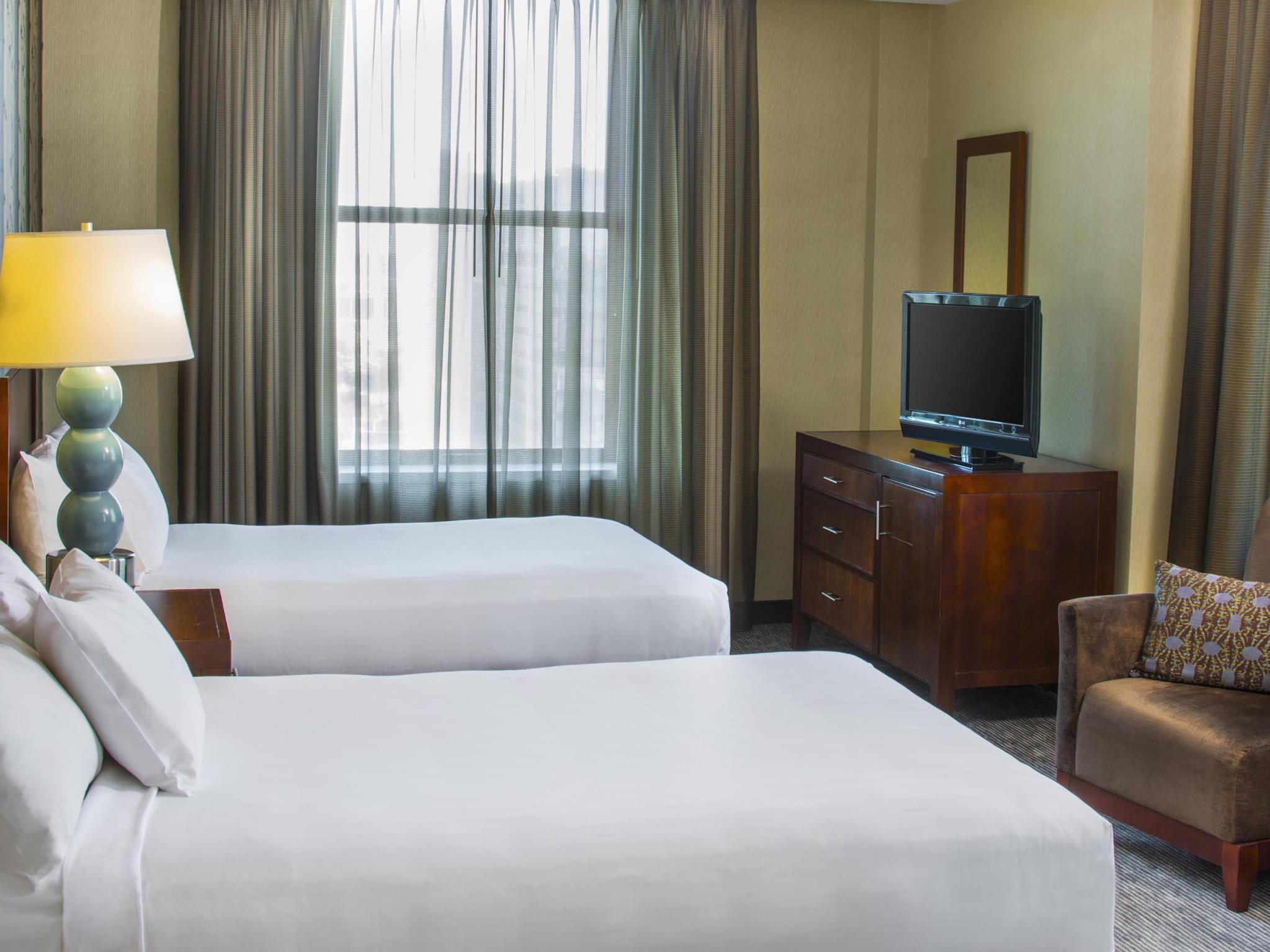 ハイアット リージェンシー バッファロー ホテル アンド カンファレンス センター 写真