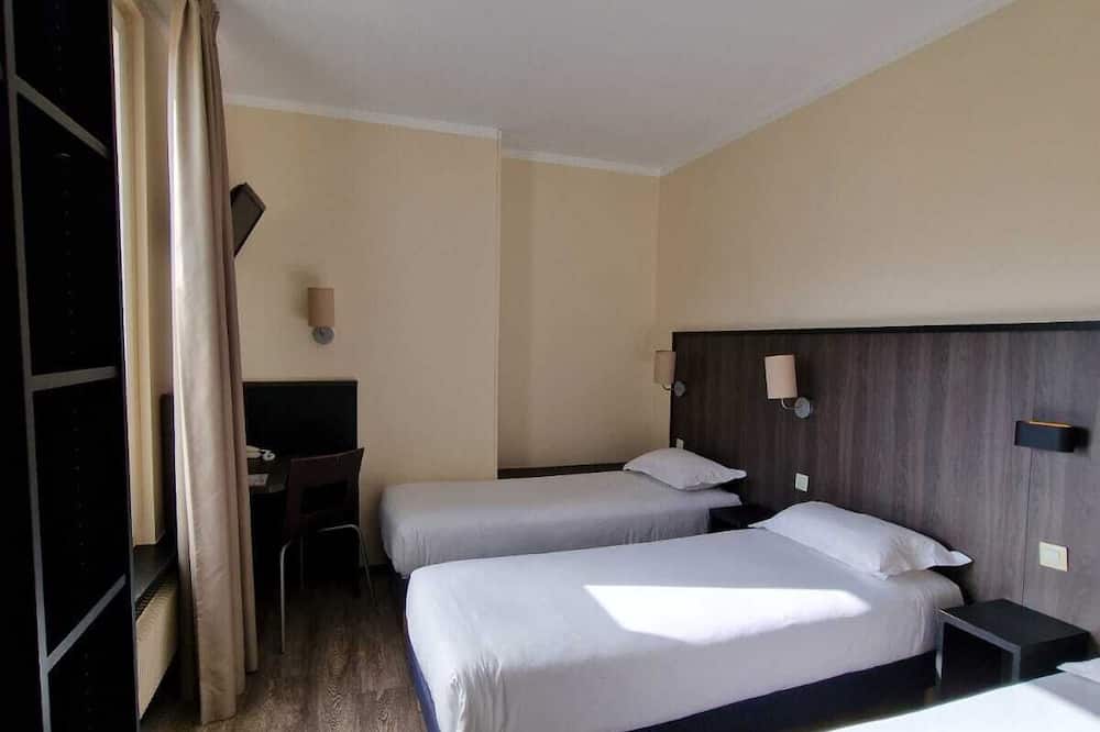 ホテル ダンジュー 写真