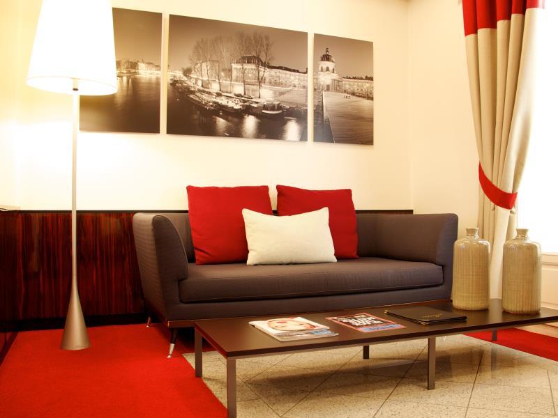 ホテル ル リシュモン 写真