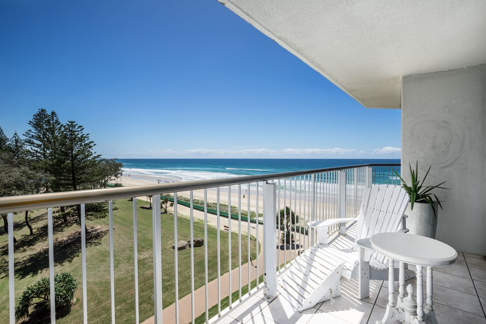 ゴールデン サンズ アパートメンツ 写真