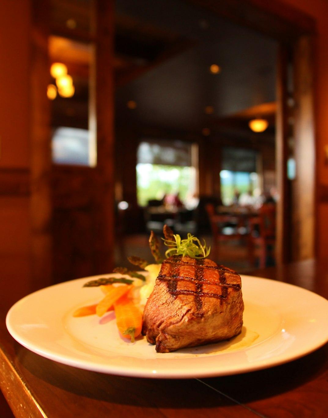 ロッジ アット ホワイトフィッシュ レイク 写真