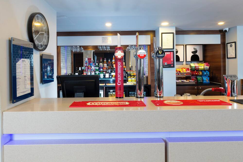 ホリデイ イン エクスプレス バーミンガム オールドベリー バイ IHG 写真