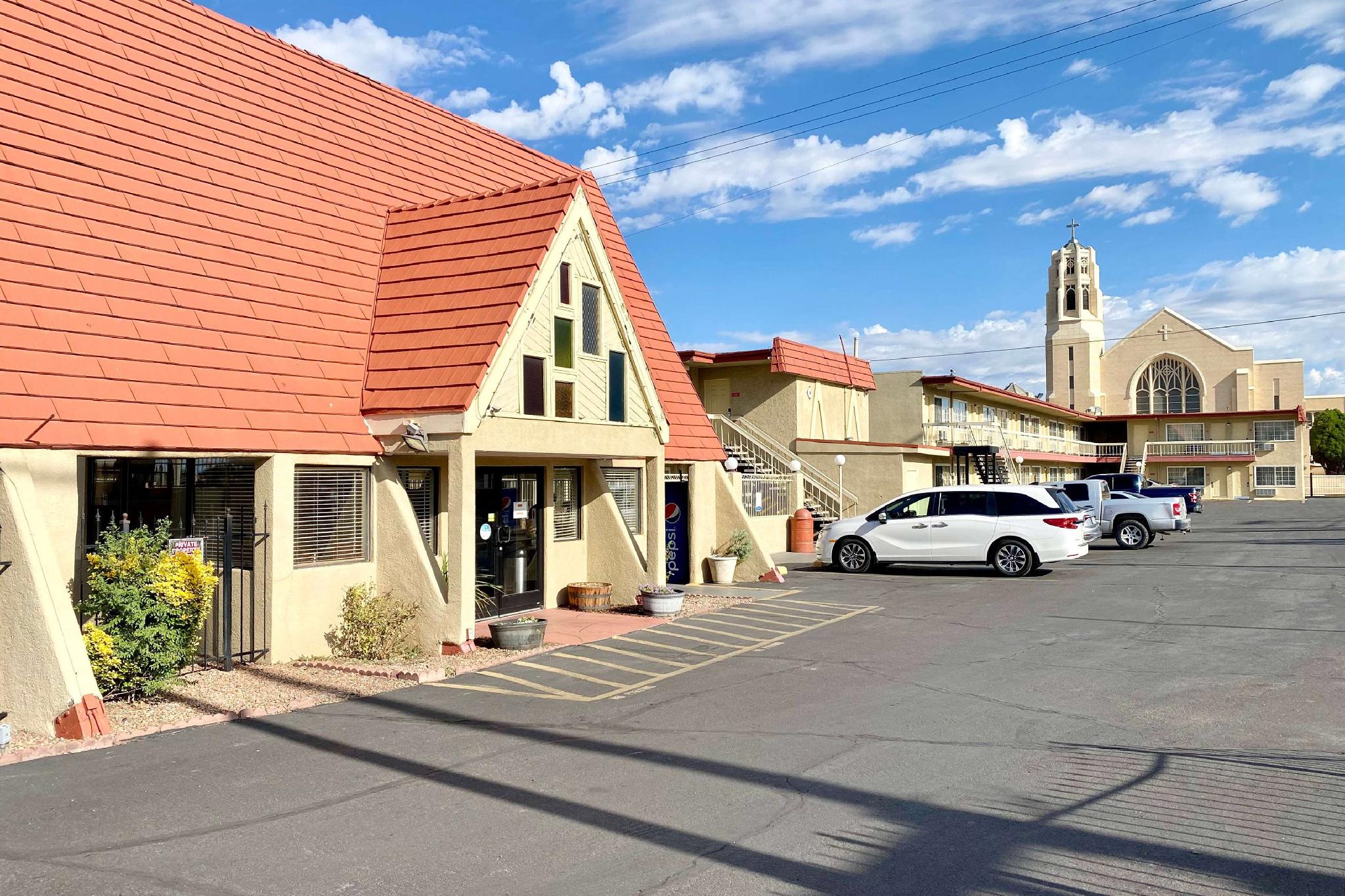 スーパー 8 バイ ウィンダム アルバカーキ ダウンタウン 写真