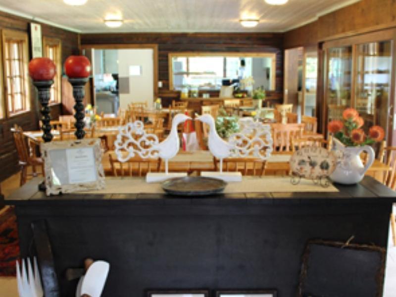 ブラックウォーターズ リバー ロッジ 写真