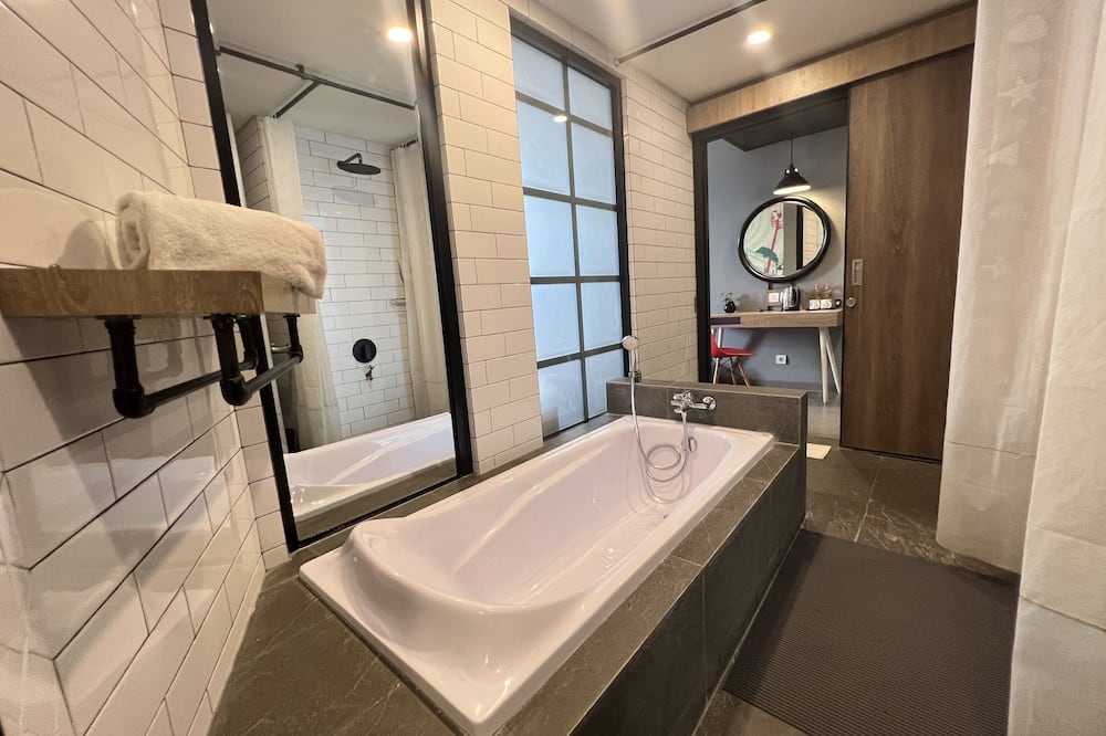 ホテル フォルトゥナグランデ ジェンベル 写真