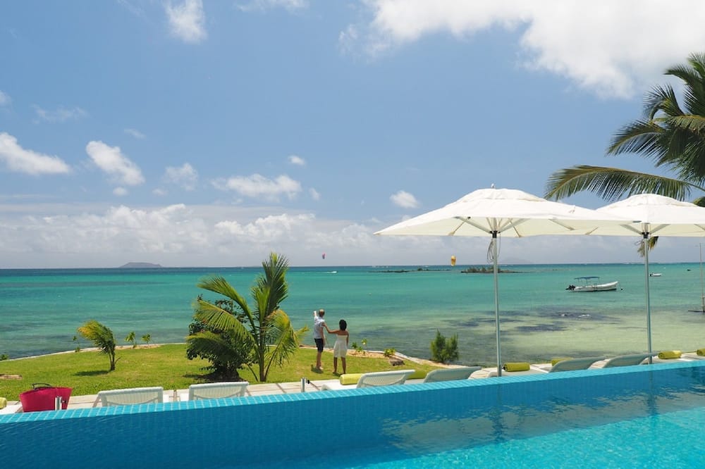 Myra Seafront 写真