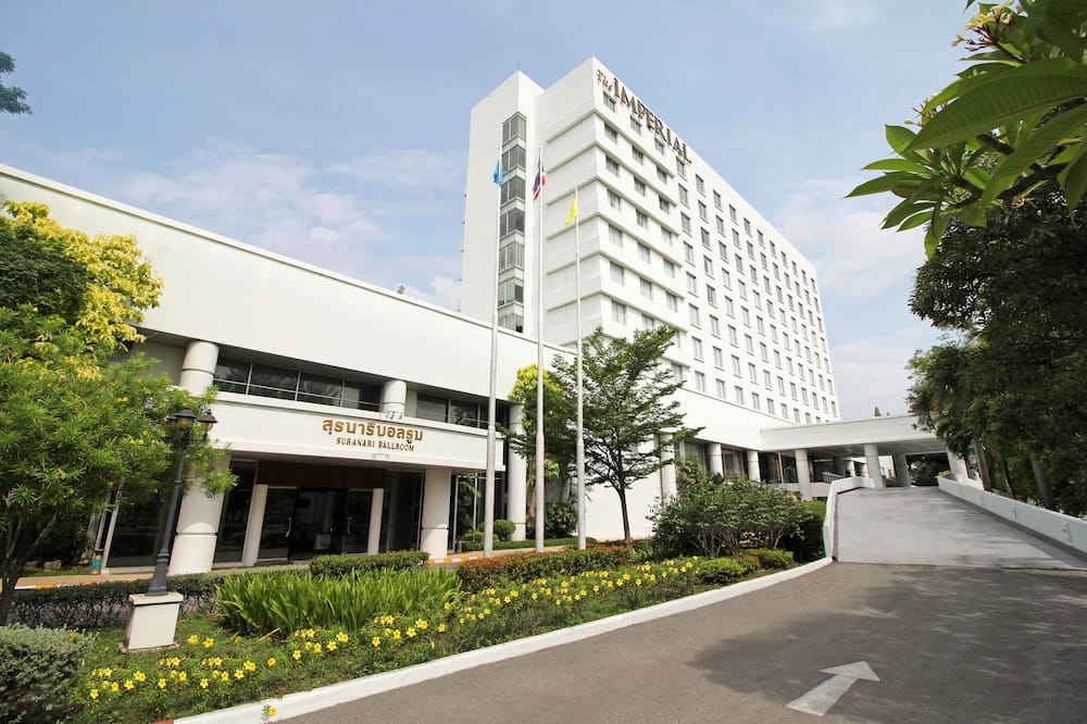 インペリアル ホテル アンド コンベンション センター コラート 写真