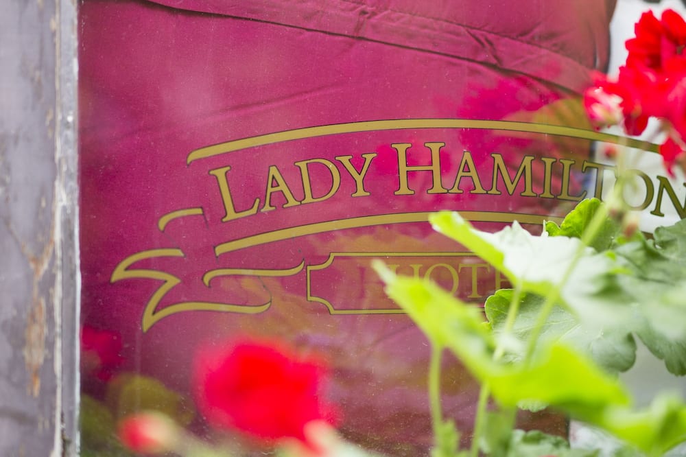 コレクターズ レディー ハミルトン ホテル 写真