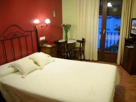 ホステル エル エスクード デ ミハス 写真