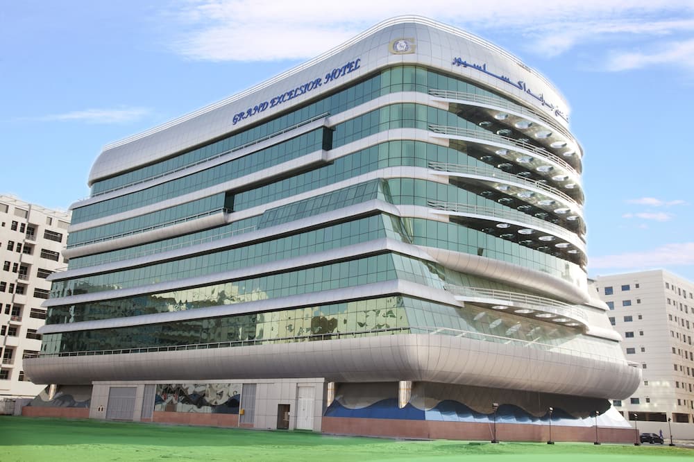 グランド エクセルシオール ホテル アル バーシャ 写真