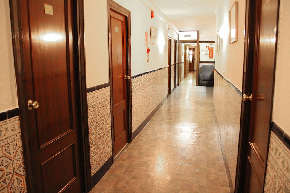 ペンション ターミナル 写真