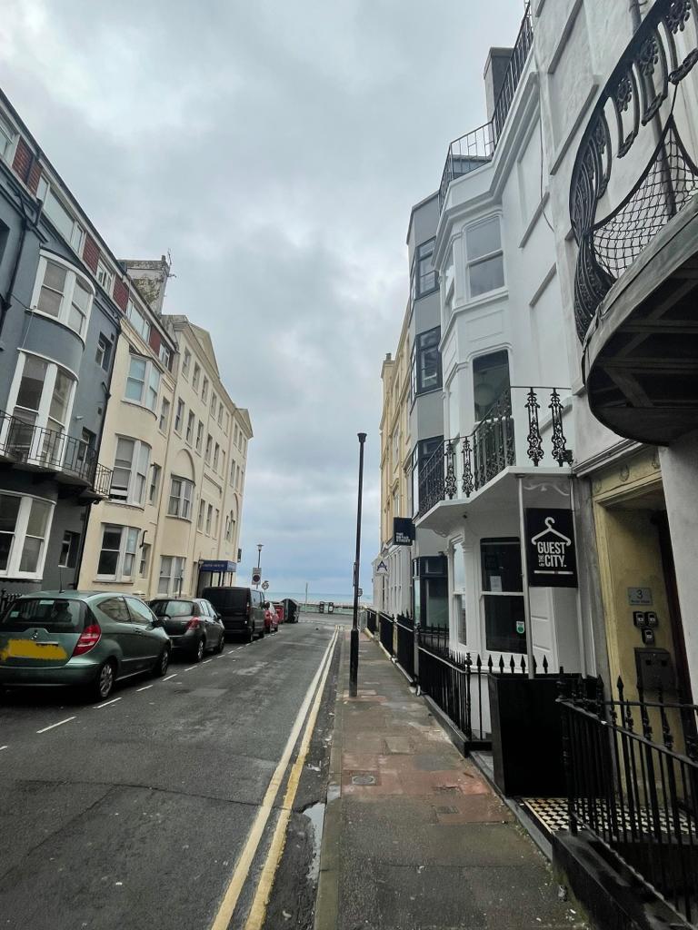 ゲスト アンド ザ シティ 写真