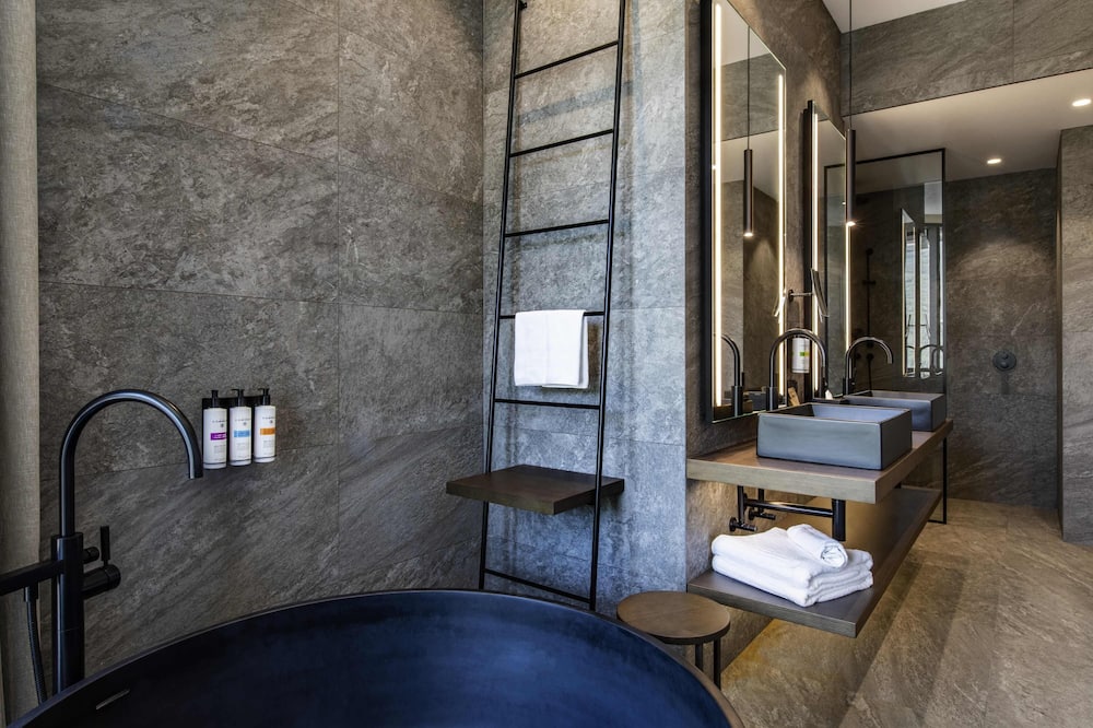 プルマン トビリシ アクシス タワーズ 写真