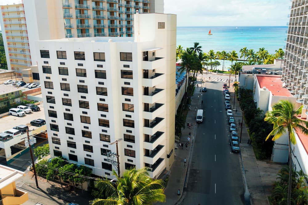 ホテル リニュー 写真