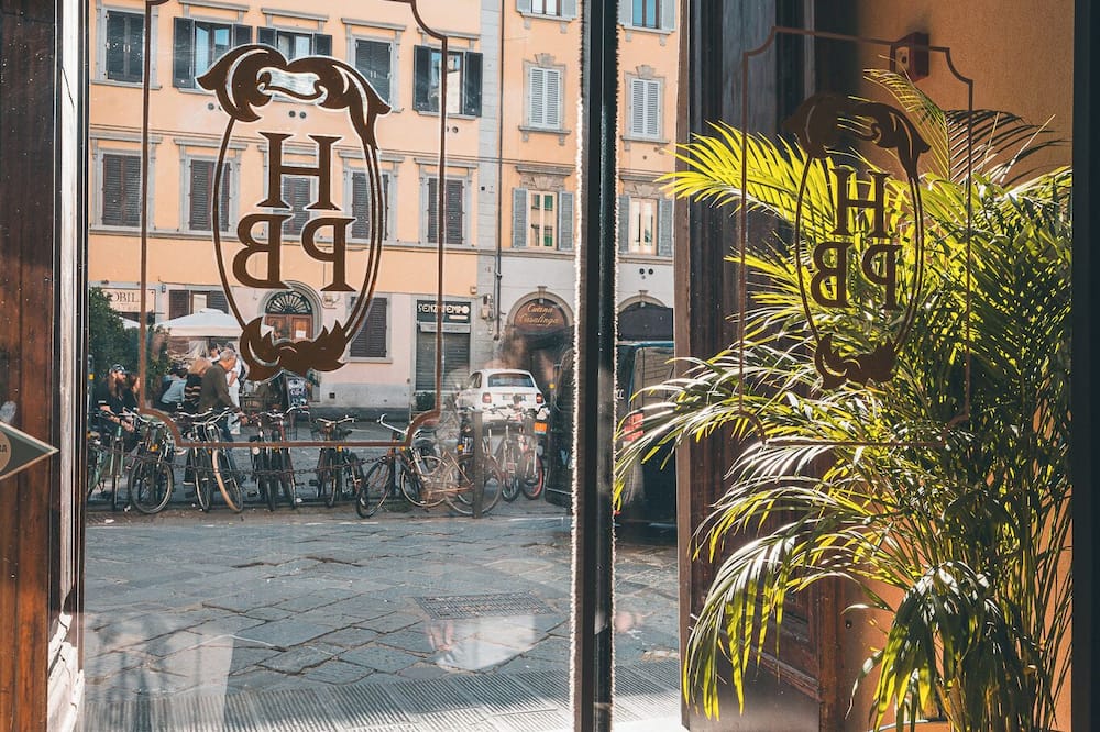 ホテル パラッツォ ベンチ 写真