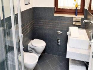 ホテル モンテ サラゴ 写真