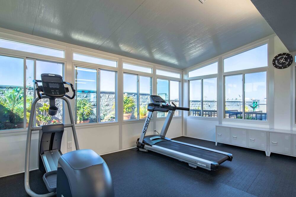 ニュー ガーデナ ホテル 写真