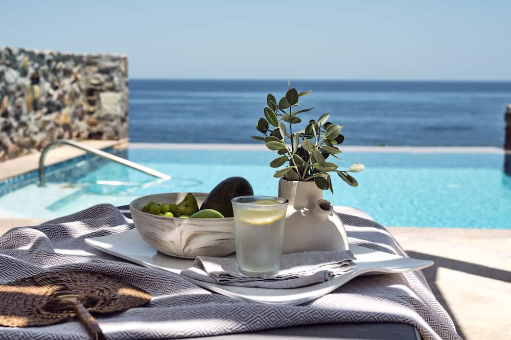 ザ ロイヤル ブルー ア ラグジュアリー ビーチ リゾート 写真