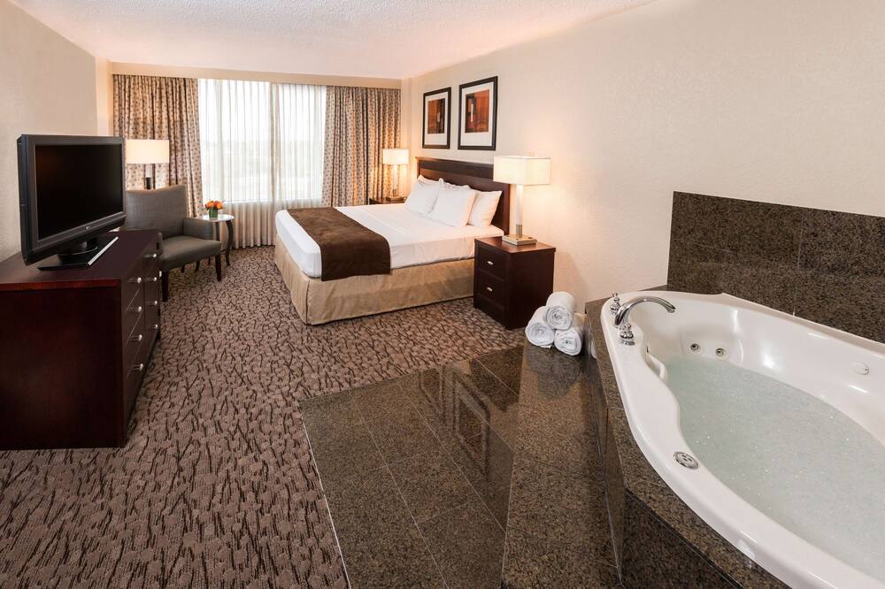 DoubleTree by Hilton Lafayette 写真