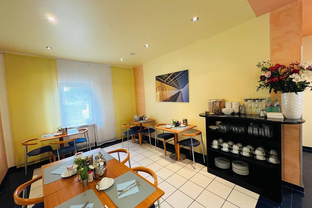 ホテル ニエデルラデール ホフ 写真