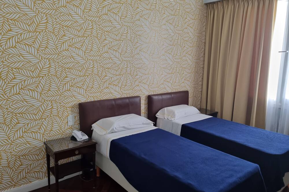 レジス オーロ ホテル 写真