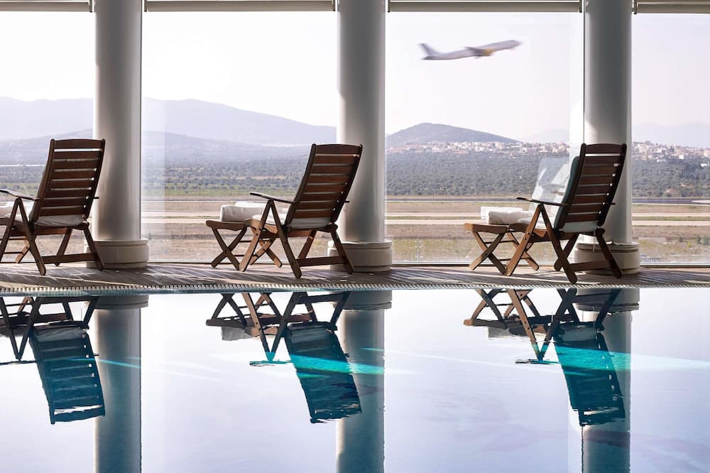 ソフィテル アテネ エアポート ホテル 写真