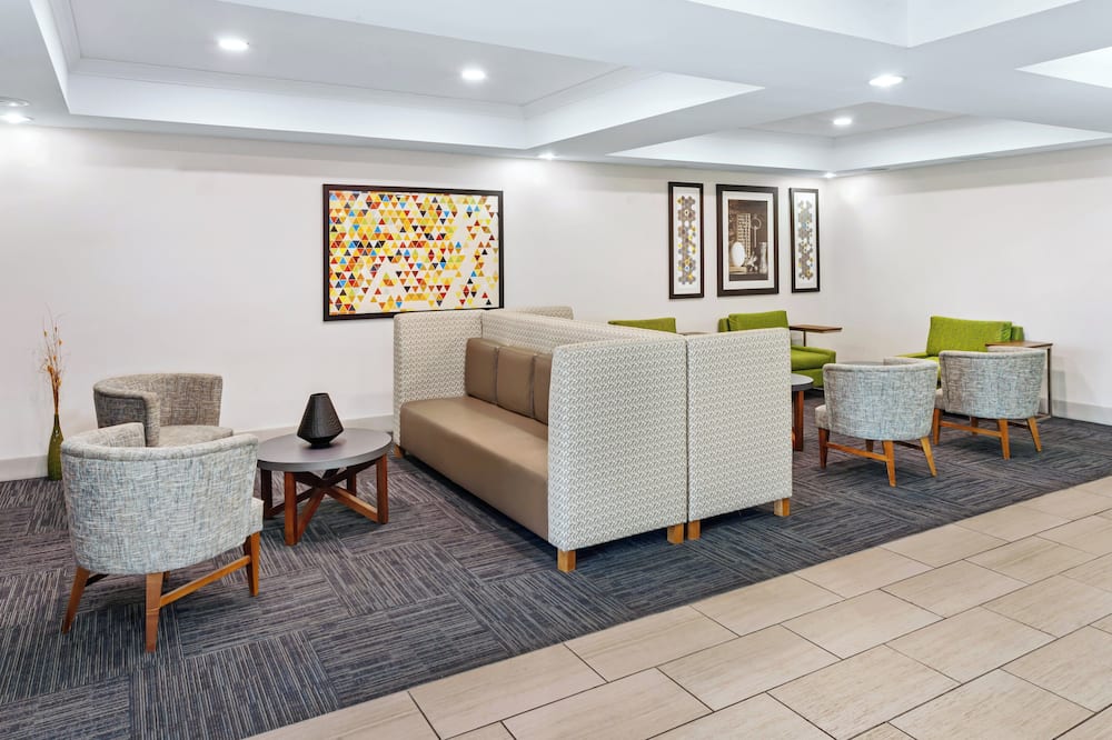 Holiday Inn Express Hotel & Suites Chicago South Lansing By IHG 写真