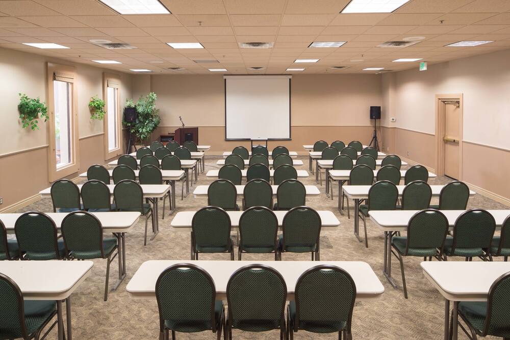 ニュー ガーデナ ホテル 写真