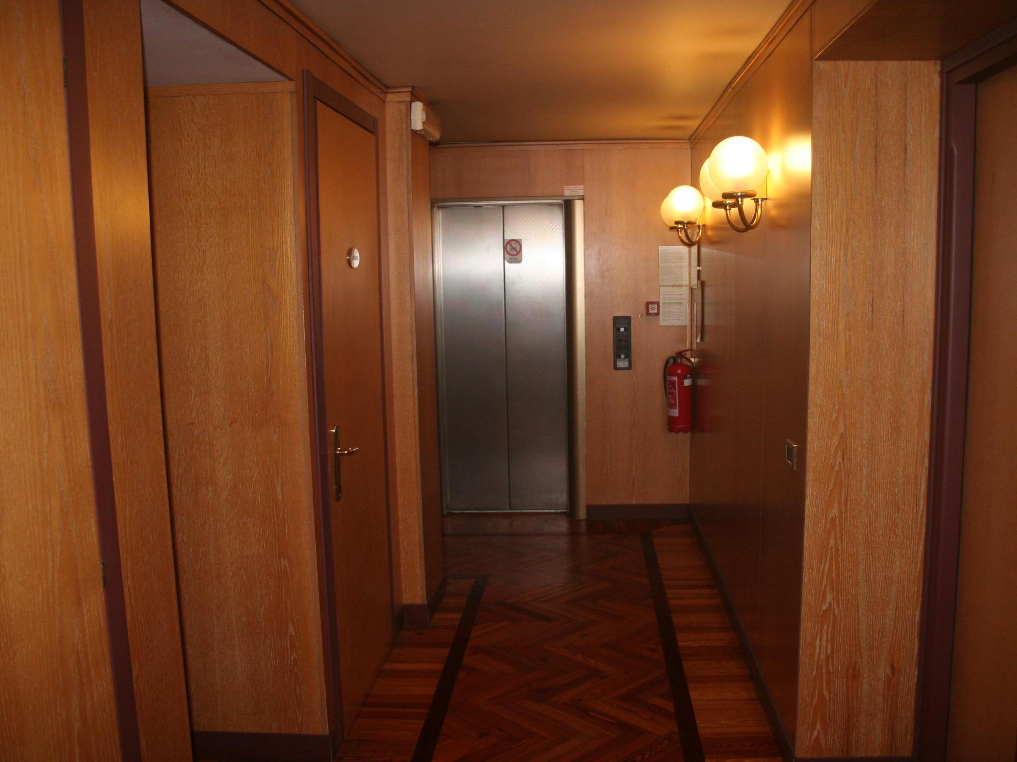 アルベルト ホテル 写真