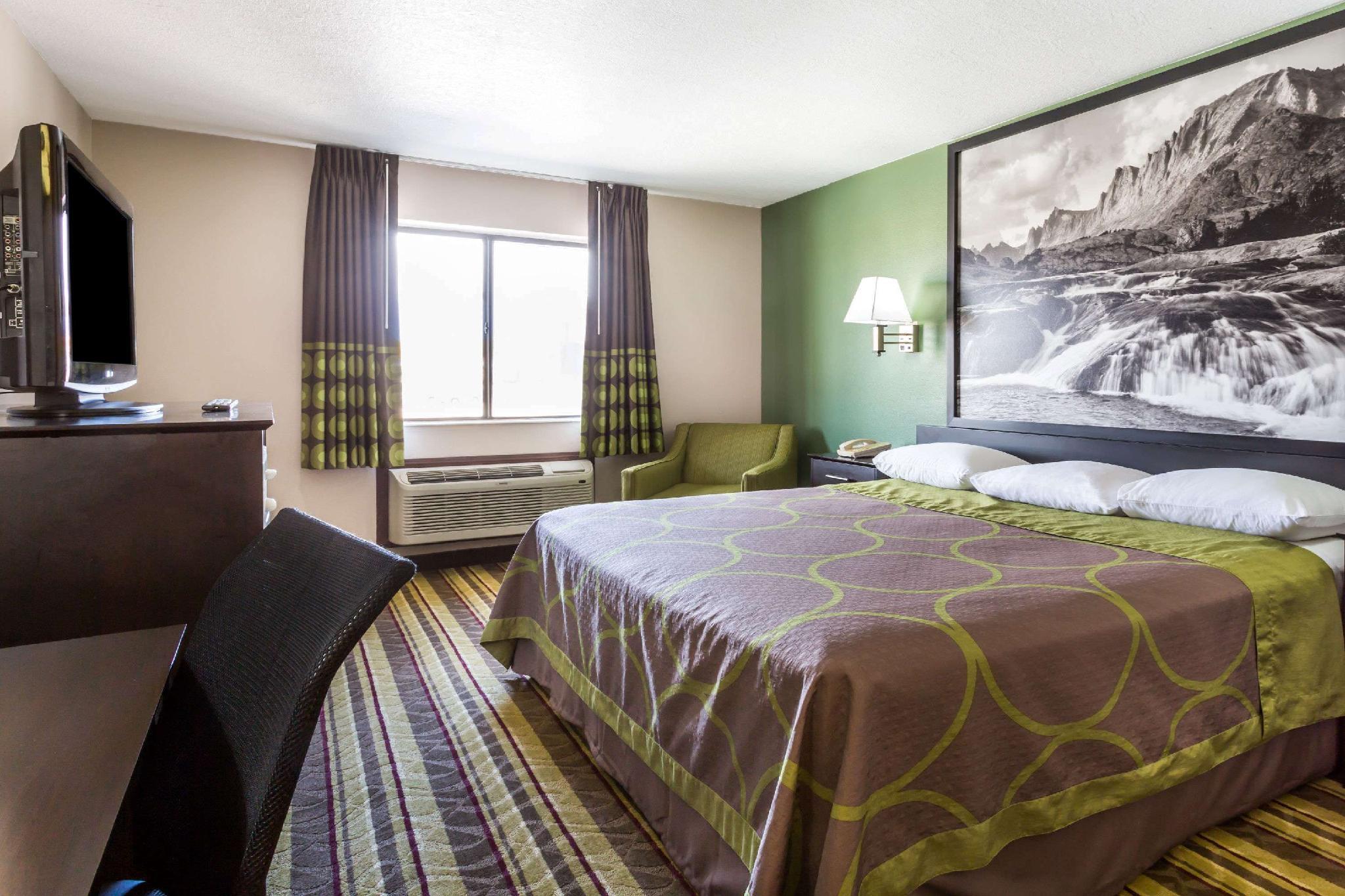 スーパー 8 バイ ウィンダム ロック スプリングス 写真