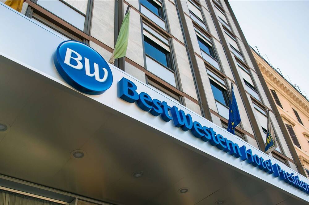 ヒルトン ガーデン イン ローマ コロッセオ 写真