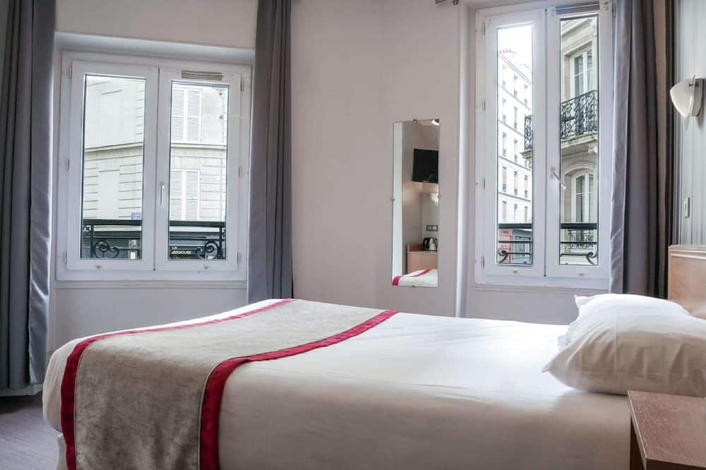 ホテル ボンセジュール モンマルトル 写真