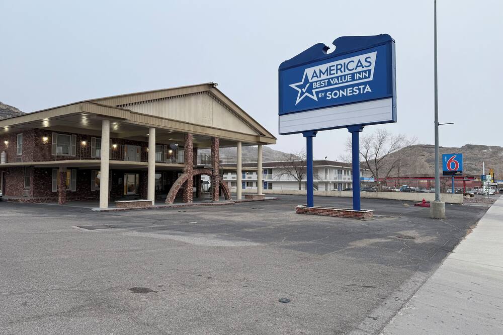 アメリカズ ベスト バリュー イン ウェンドオーバー 写真