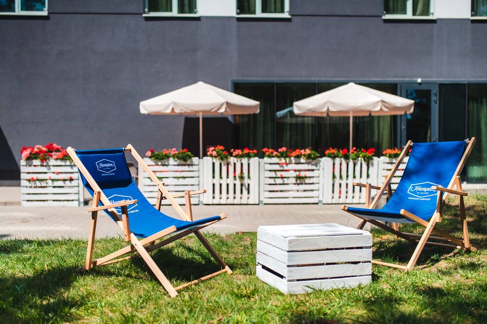 ハンプトン バイ ヒルトン ワルシャワ エアポート 写真