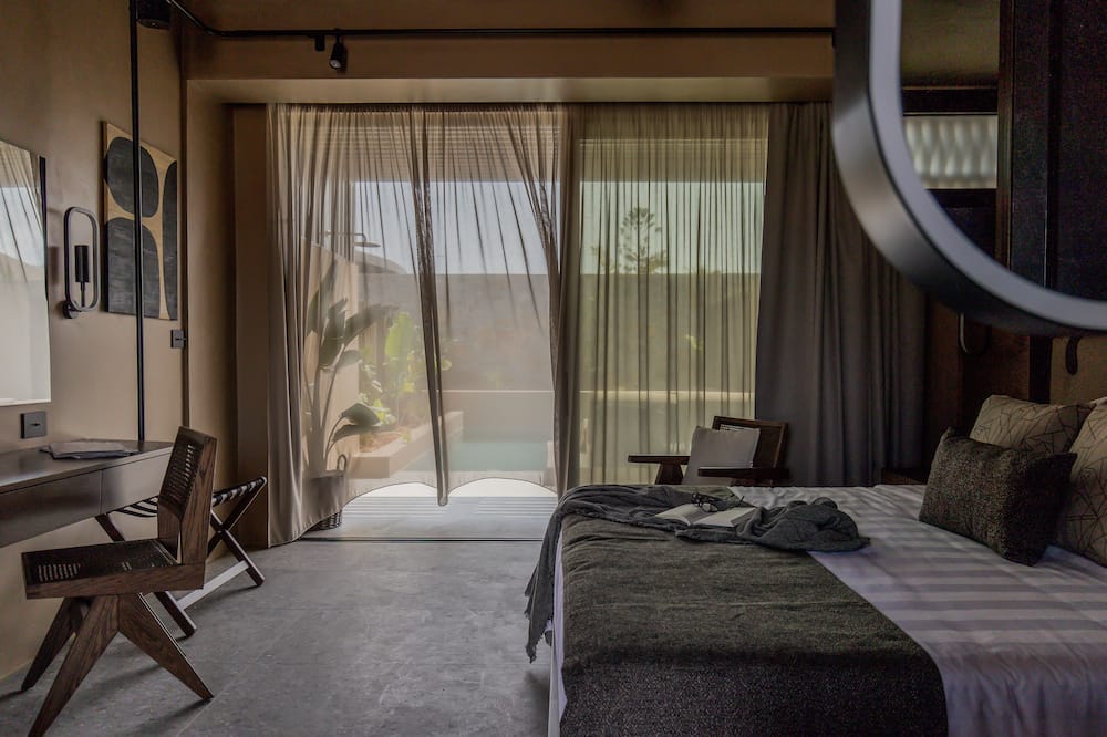 プノエ ブリージング ライフ (アダルツ オンリー) 写真