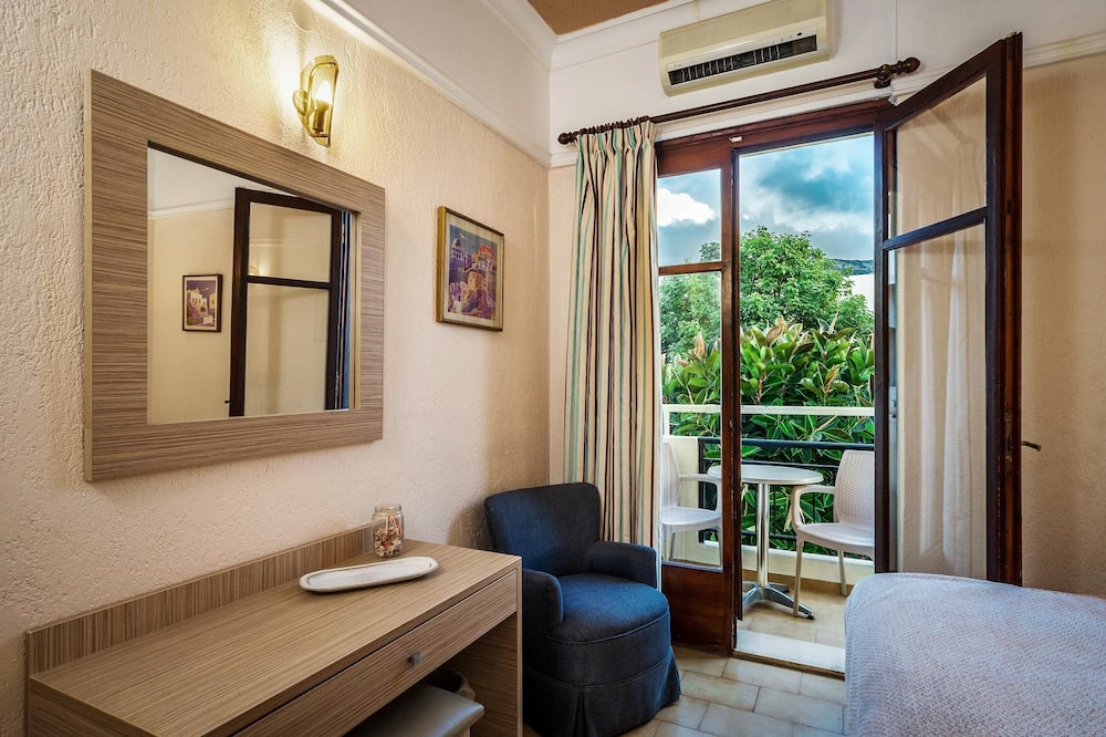 マリア マーレ 写真