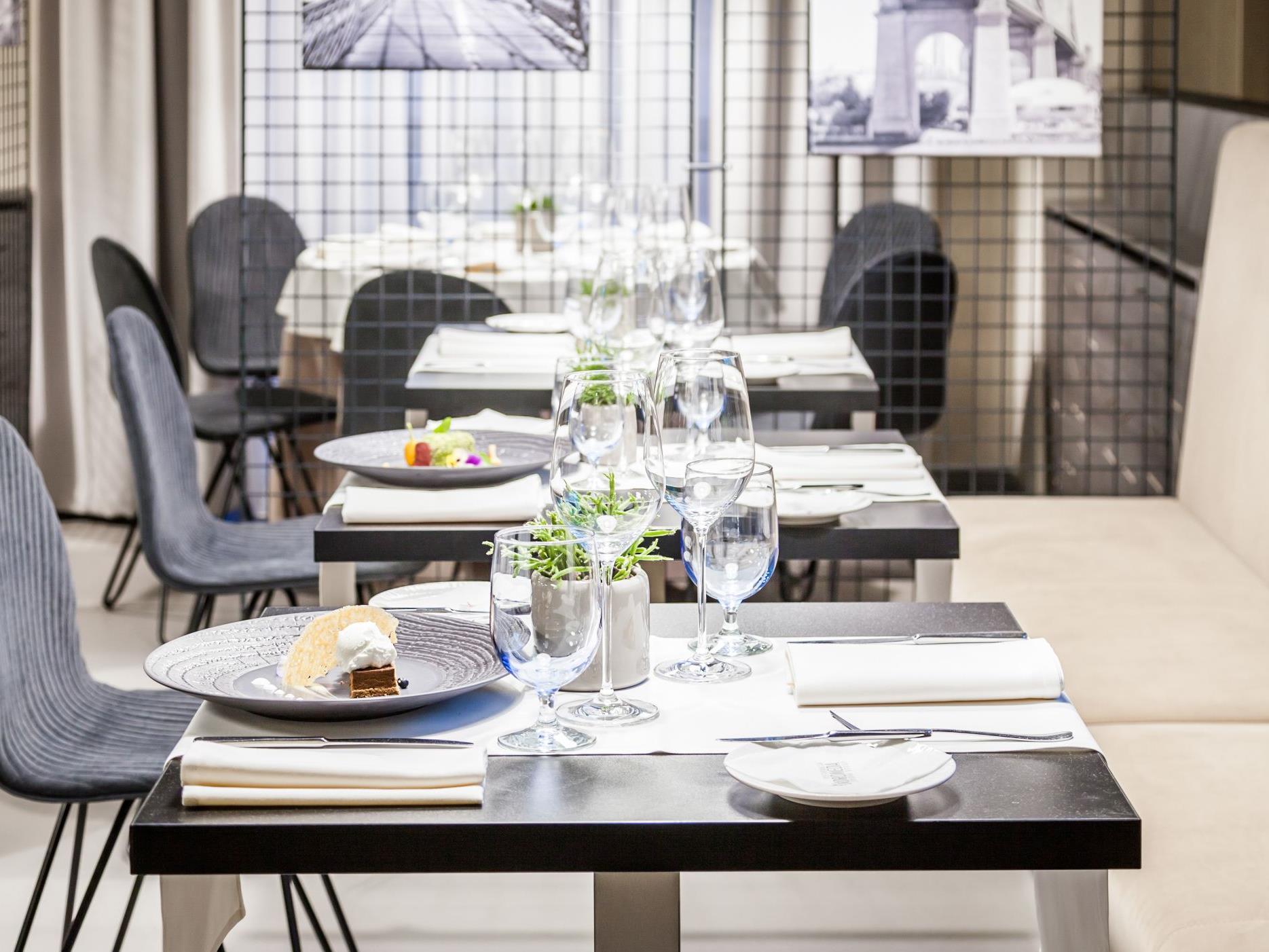 ギャラクシー ホテル 写真