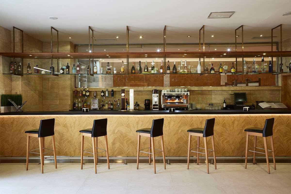 アバ フォンセカ 写真